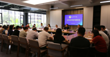 fun88乐天使召开本科教学秘书座谈会 共研教学管理提质增效